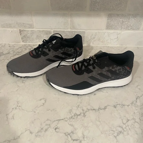 adidas Men's S2G Spikeless Golf Shoes, Size 9.5, Grey/Black